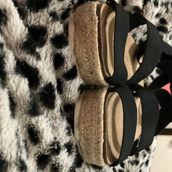 Sandals - Time And True - size 10 - Picture 4 of 4